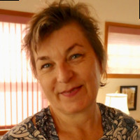 Copperfield's Books Employee Heidi Lewis's profile photo