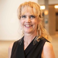 Tracy Snelling Email & Phone Number