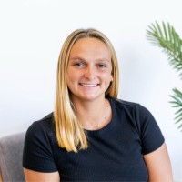 Leah Schneidereit Email