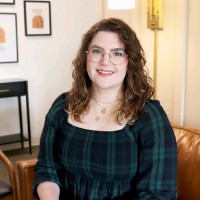 Helpful Employee Laura Volpe's profile photo