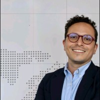 Mauro Mena Guevara Email