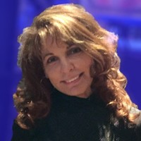 Holly Dobbs Email