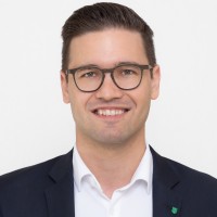 Sascha Schmid Email
