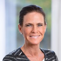 generate Employee Catharina Burch's profile photo