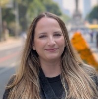 Anna Adamczyk Email