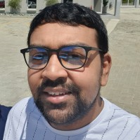 Varun Maharaj Email