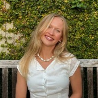 Isabella Swart Email