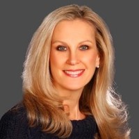RE/MAX Premier Realty Employee Lynn Stofer's profile photo