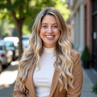 Five Star Real Estate Employee Caitlyn Clark's profile photo