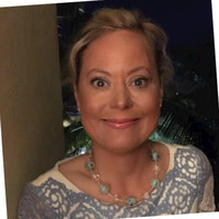 Lindsay Stanton Email & Phone Number