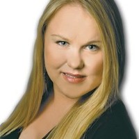 RE/MAX Space Center - South Shore Employee Shannon Hall's profile photo