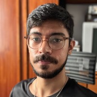 Lucas Estrela Email