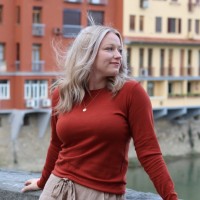 Sierra Packaging & Converting Employee Helena Thurman's profile photo