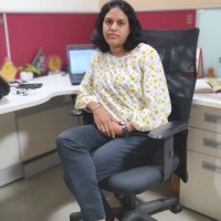 E-mail e número de telefone de Madhavi Ramesh