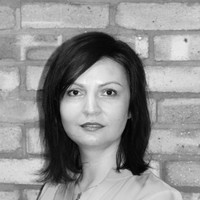 Gabriela Medeleanu Email