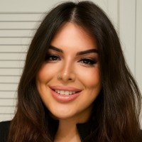 Alejandra Manzo Email