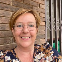 Nancy van de Plasse Email