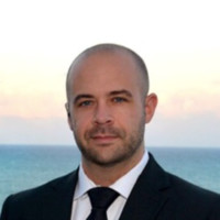 Ian Poush Email & Phone Number