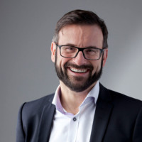 Alexander Hellström Email & Phone Number