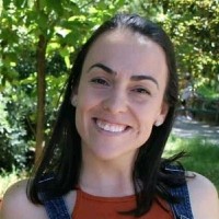 Escola Lumen Employee Déborah Fait's profile photo