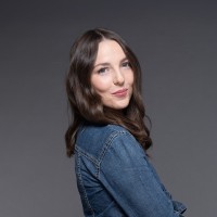 Michela Zanoni Email