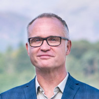 Colin Fox Email