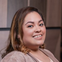 Yesenia Flores Email & Phone Number