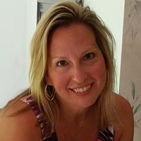 Kelly Constantino Email