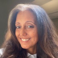 Lisa Deleon Email & Phone Number