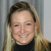 Julie André Email
