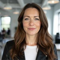 tmp Employee Caroline Newell's profile photo