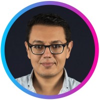 Omma Cash Employee Victor Lopez's profile photo