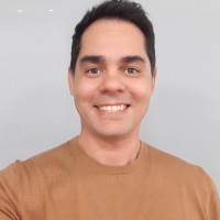 Adriano Melgaço Email