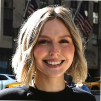 R2Net LLC Employee Halle Potter's profile photo