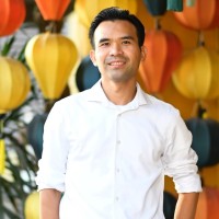 Vu le Email & Phone Number