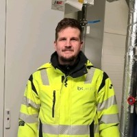 Andreas Åström Email