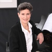 Paula Kimper