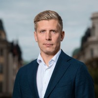 Robin Suwe Email & Phone Number