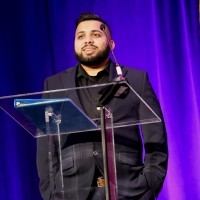 Mo Khan Email