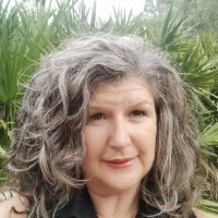 Sandi Davis Email & Phone Number