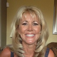 Julie Earp