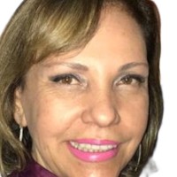 Fleury Employee Cibele Ressio's profile photo