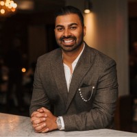 Global Computer Sales Employee Reza Mucklai's profile photo