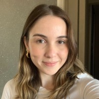 Júlia Lamim Email