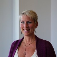 Stephanie Wander Email & Phone Number