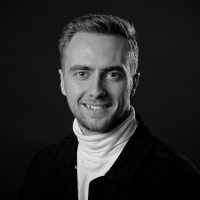 Simon Lindhardsen Email