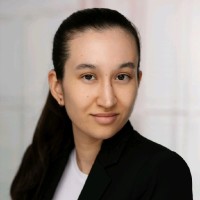 Elina Kashapova Email