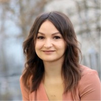 Maja Rischer Email