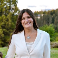 Cecilia Estefan Email