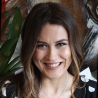 Melike Beşbinar Email